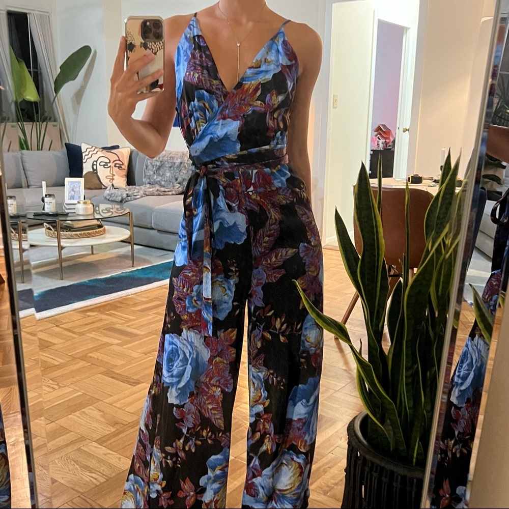 Free people floral jumpsuit size 4